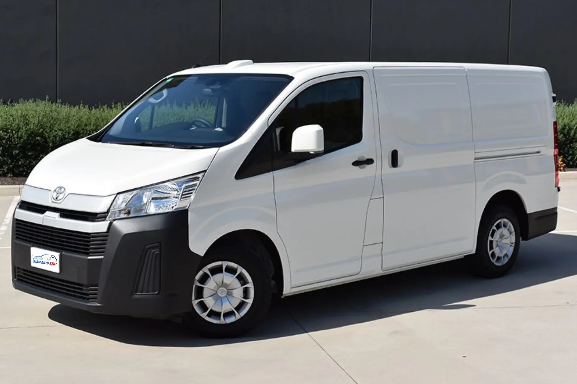 เช่ารถตู้ hiace เชียงใหม่ กรุงเทพ เริ่มเพียง 1600